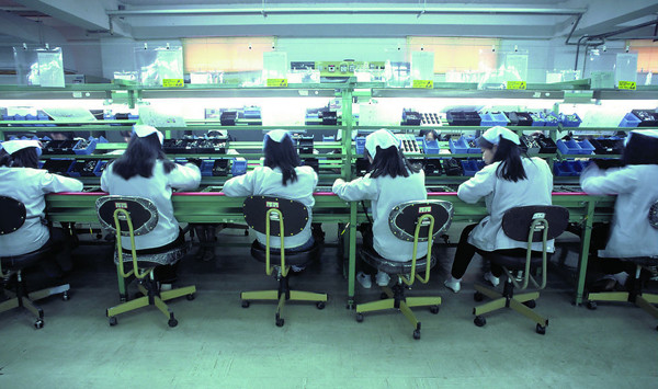 Guangdong Uchi Electronics Co.,Ltd linea di produzione in fabbrica