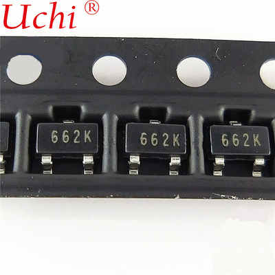 Controllo di tensione SMD IC SOT-23 662K 6206 3.3V SOT23-3